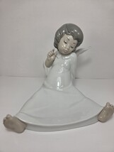 Vintage Lladro Retired Figurine "Angel Wondering" Sitting Down #4962 - $99.99