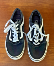 Vans Off Wall Black and White Youth Size 5.5 Low Top Lace Up Suede Toe a... - $14.84