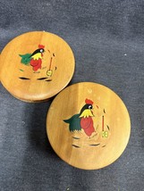 Vintage Pair MCM Hamburger Presss Wood Painted Rooster Good Condition 5.5” Dia. - £10.14 GBP