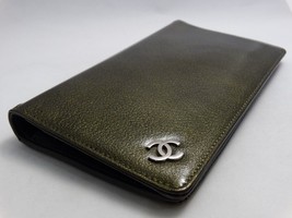 Authentic Chanel Wallet Dark Green Patent Leather Coco Purse France - £534.57 GBP