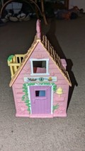 Vintage Pink Fisher Price Sweet Streets Summer Camp Cabin Building Toy house - £29.69 GBP