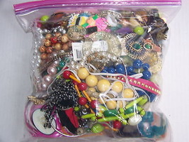 Mixed Lot Of Jewelry New Vintage Necklaces Bracelets Earrings Watches Pins More - £17.97 GBP