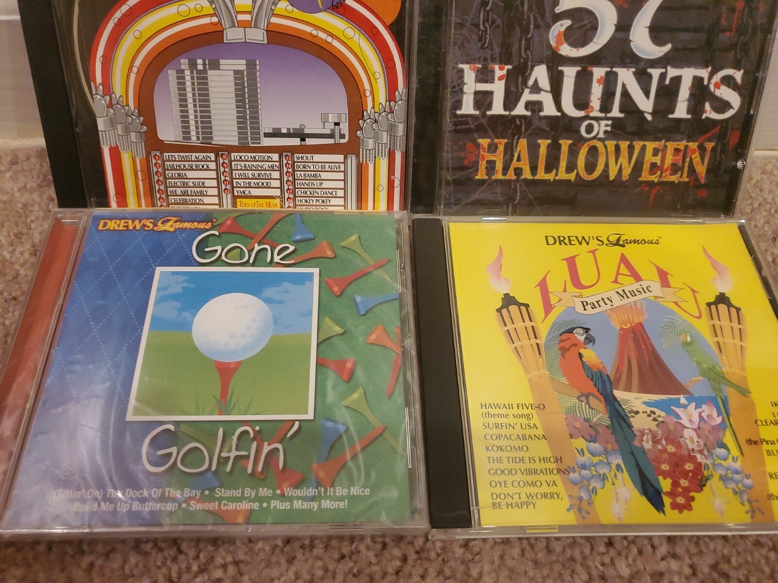 Lotto di 4 CD famosi di Drew's: Gone Golfin', Luau, 57 Haunts of Halloween,... Item image 3