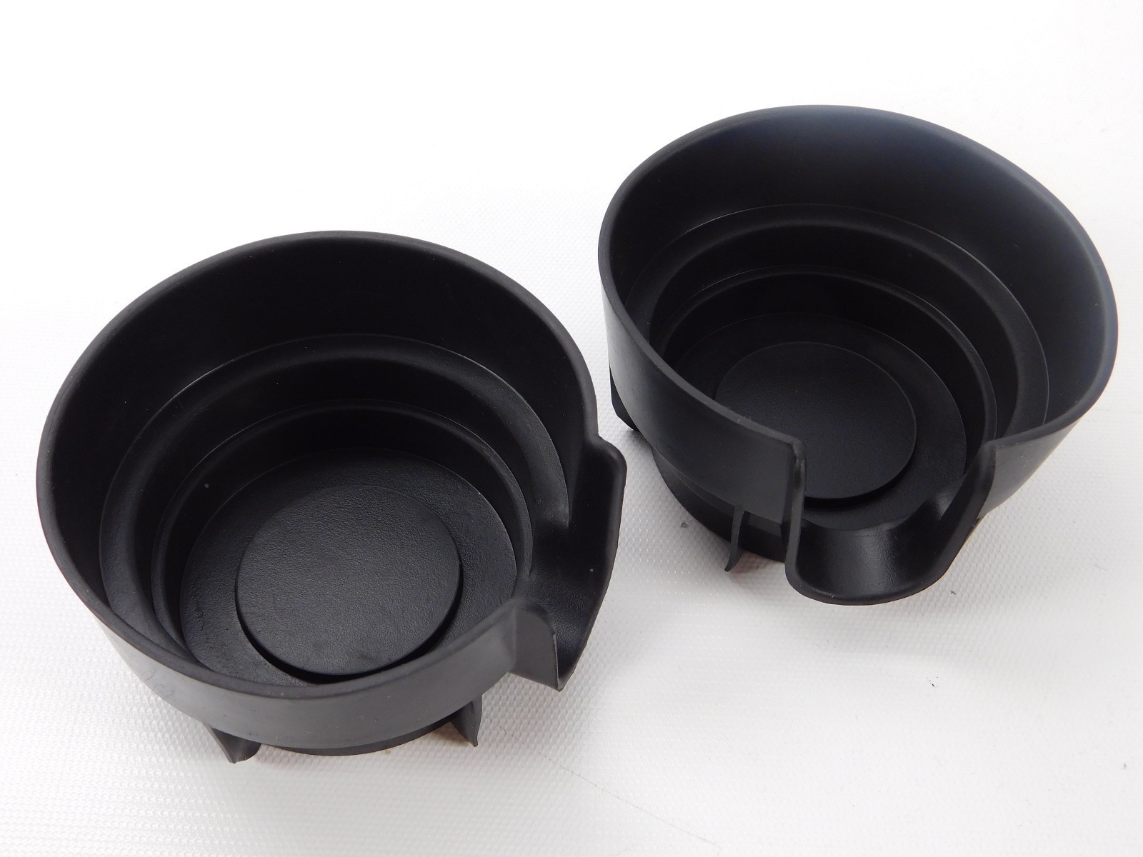 ✅ 99 -06 Chevy Silverado Tahoe GMC Sierra Jump Seat Cup Holder Rubber In... - $31.73