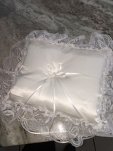 Lace Ring Barer Pillow - £31.73 GBP