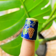 Vintage Cyprus Greece Thimble - £14.69 GBP