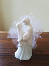 Porcelain Lace Surround Wedding Cake Topper Figurine (NWOT) - £14.77 GBP