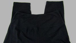 DB Dress Barn Women L Black Stretch Pull On Pants Capri Short Slim Control Waist - £11.16 GBP
