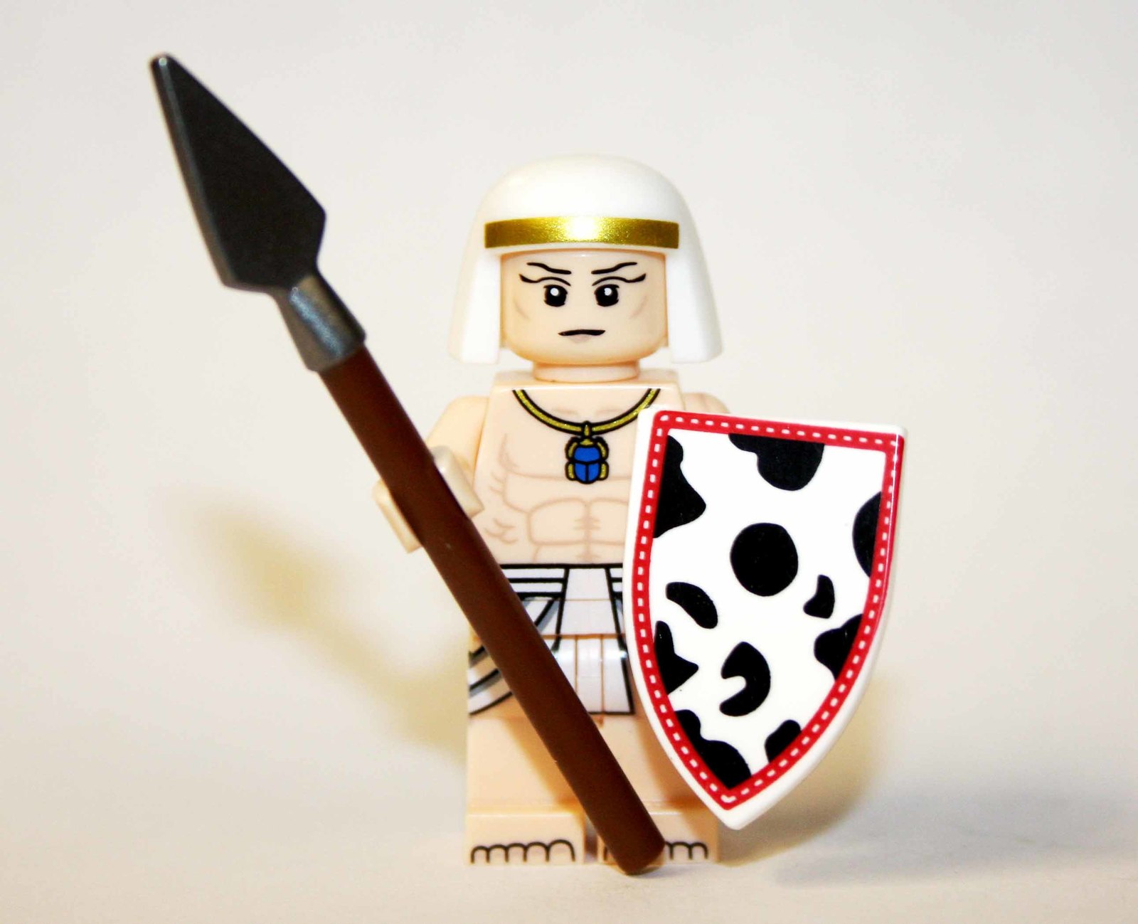 Egyptian Soldier With Red Cowhide Shield Historic Movie Custom Minifigures - $8.34