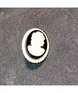 1.5 in black and white Cameo brooch - $21.71 CAD