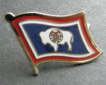 WYOMING US STATE SINGLE FLAG LAPEL PIN BADGE 7/8 INCH - £4.53 GBP
