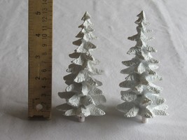 Trendmasters Christmas Magic Winter Wonderland Parts: Lot of 2 Large Trees 5.25&quot; - £7.58 GBP