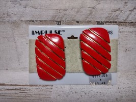 Vintage Impulse Collectables Red Plastic Striped Earrings Gold Ribbon Wrapped - £6.73 GBP