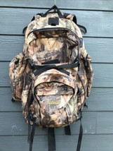 VTG Cabelas Camo Backpack Hunting Camping Hiking Large Pockets, Zippers ... - $55.58