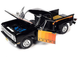 1980 Dodge D150 Pick-M-Up Utiline Pickup Truck Black w Stripes 1/18 Diecast Car - £82.66 GBP