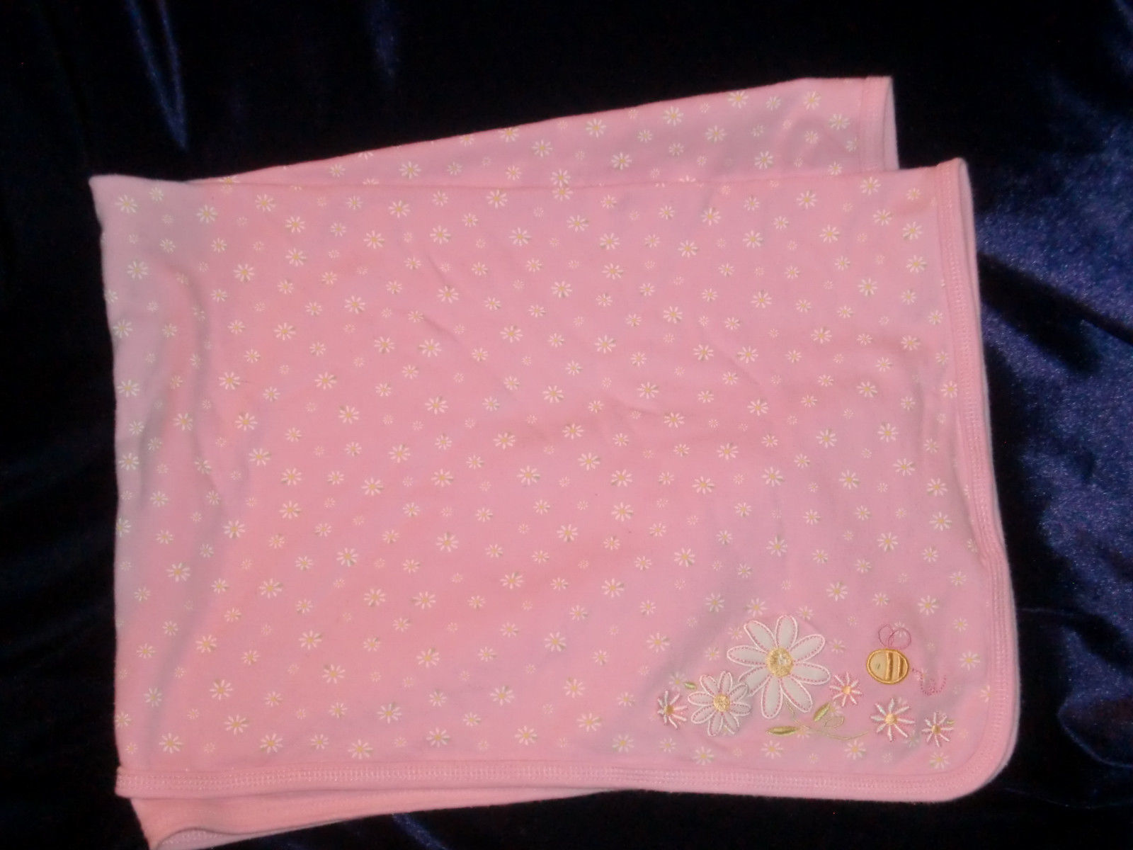JUST ONE YEAR PINK COTTON RECEIVING BLANKET FLOWERS DAISY BEE BUMBLE BUMBLEBEE - $19.71
