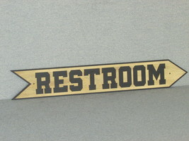 WOOD RESTROOM RUSTIC STYLE WOODEN 24&quot; RIGHT POINTING ARROW SIGN - £23.47 GBP