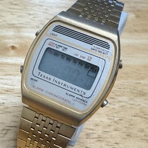 VTG Texas Instruments Digital Quartz Watch Men Gold Tone Barrel~For Parts Repair - £25.98 GBP