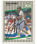 Ron Hassey signed autographed baseball card 1989 fleer - £7.58 GBP