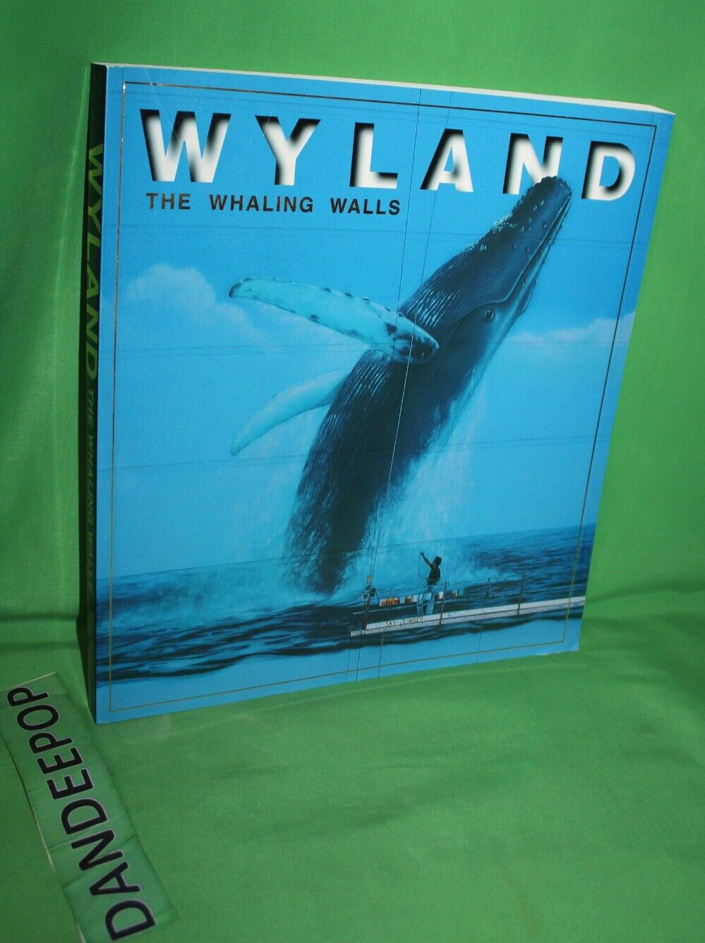 Primary image for Wyland The Whaling Walls Book