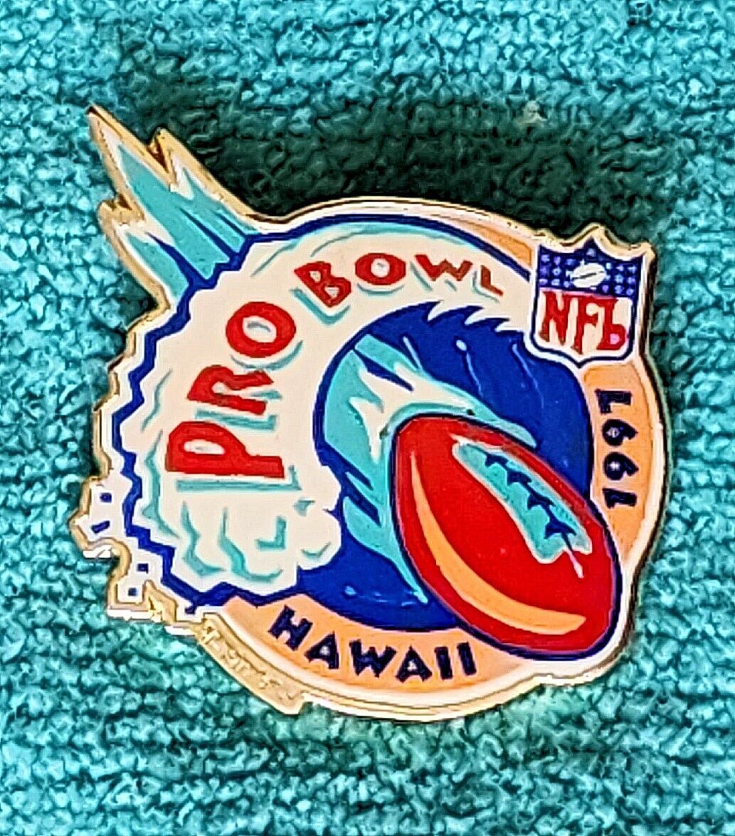 Primary image for PRO BOWL - NFL - HAWAII - 1997 - LAPEL PIN - NFL's ALL STAR GAME FOOTBALL - RARE