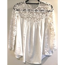 Esley White Crocheted lace Women Blouse sz medium - £22.68 GBP