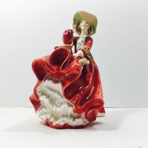 Royal Doulton Vintage &quot;Top of the Hill&quot; (HN 1834 H) Bone China Figurine - $24.70