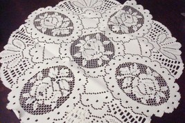 Great Lace Co.doily laced CAMEO CREAM, New, ROUND 20&quot; [10] - $18.81