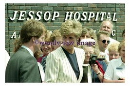 rs0438 - Princess Diana visit to Jessops Hospital Sheffield 1991 -print 6x4 - £2.20 GBP