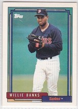 M) 1992 Topps Baseball Trading Card - Willie Banks #747 - £1.55 GBP