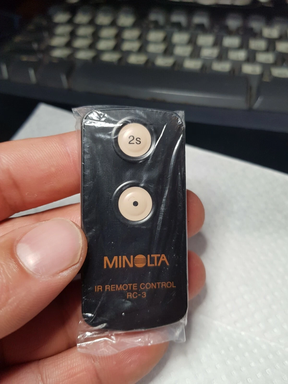 Minolta RC3 Original IR Remote Control Select 4 Digital Cameras Shutter ... - $34.30 CAD