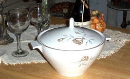 VTG Hutschenreuther Bavarian German Fine China Soup Tureen Vegetable Bowl Rose - £34.39 GBP