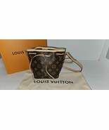 Authenticity Guarantee

Authentic Louis Vuitton Monogram Canvas Nano Noe - $1,766.04 CAD