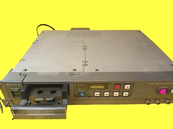 SONY DRD-100 REAL TIME DAT DIGITAL AUDIO TAPE DUPLICATOR RACK-MOUNT HELI... - $1,500.00