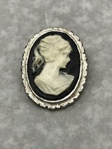 Vintage Black White Victorian Cameo Pin Brooch Estate Fashion Jewelry Find KG - $9.89