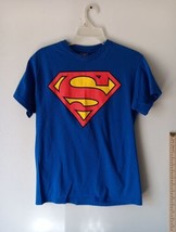Superman Shirt Men&#39;s Medium Blue Short Sleeve Tee Logo DC Comics - £11.83 GBP
