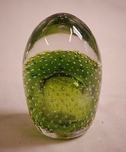 Vntage Studio Art Glass Paperweight Green Clear Oblong Shaped Controlled Bubbles - £31.64 GBP