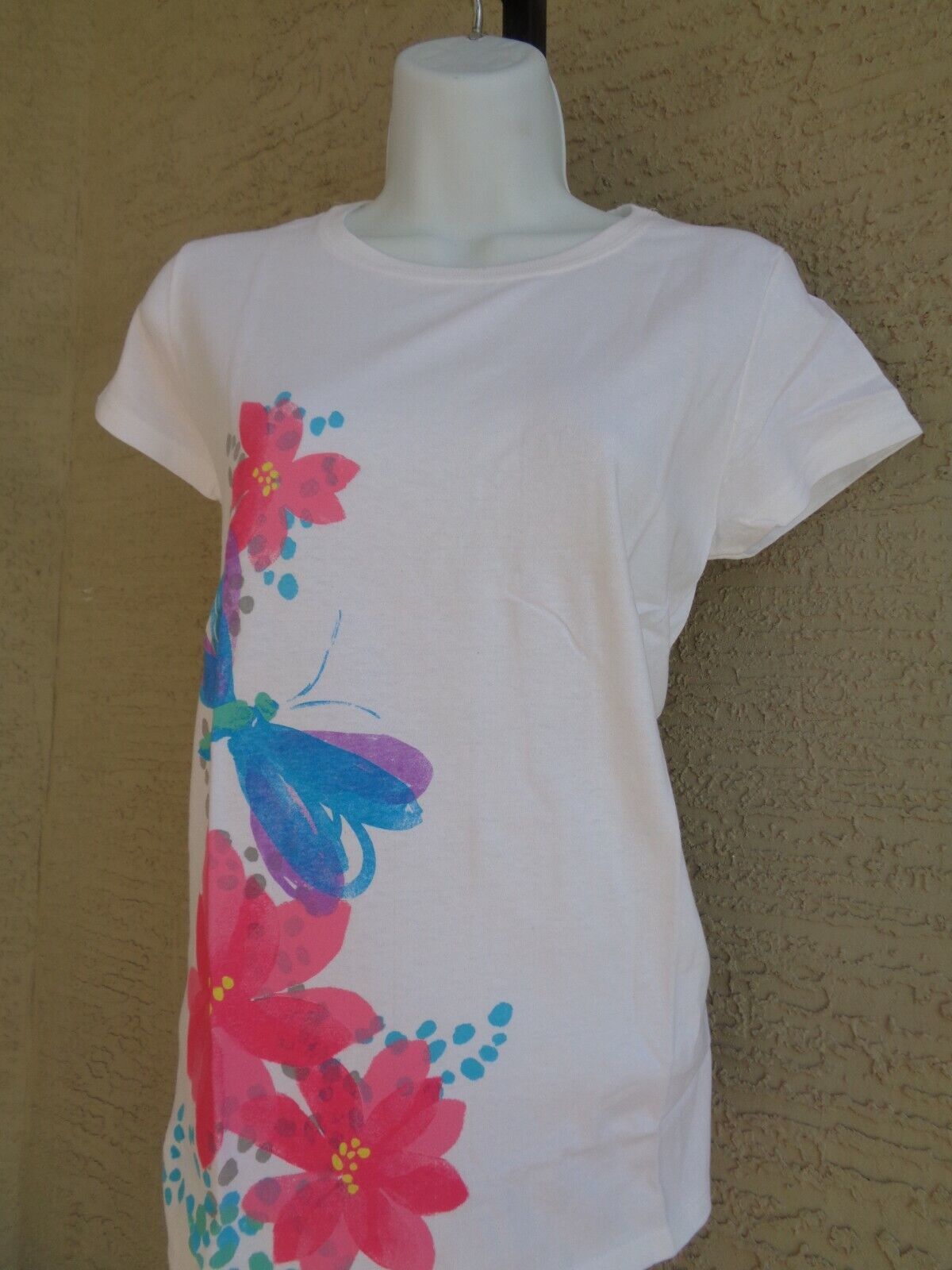 NWT WOMENS HANES Small S/S GRAPHIC CREW NECK TEE SHIRT WHITE WITH DRAGON... - $3.95