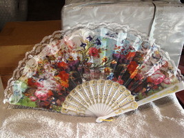 FAN ( SMALL HAND TYPE FAN ) WITH FLOWERS FLOWER RM1E - £6.32 GBP