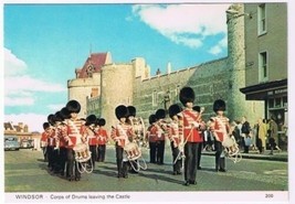 United Kingdom Postcard England Windsor Corps Drums Leaving Castle - £2.36 GBP