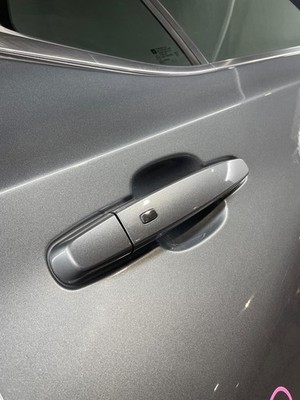 2018-2024 Chevy Traverse LT RH Passenger Rear Door Assembly Gray has Scratch Item image 5