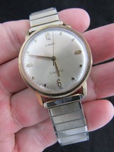 Timex men&#39;s watch vintage FRANCE Electric gold tone band 1970&#39;s - £52.43 GBP