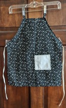 Child Apron with pocket -Black &amp; White Musical Notes! Child 2t.  - $12.99