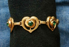 Elegant Prong-set Green Rhinestone Gold-tone Heart Bracelet 1950s vintage 7 1/4&quot; - £15.98 GBP