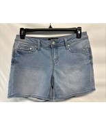 Seven Stretch Denim  Shorts Size 10 Light Wash Mid Rise - $17.59 CAD