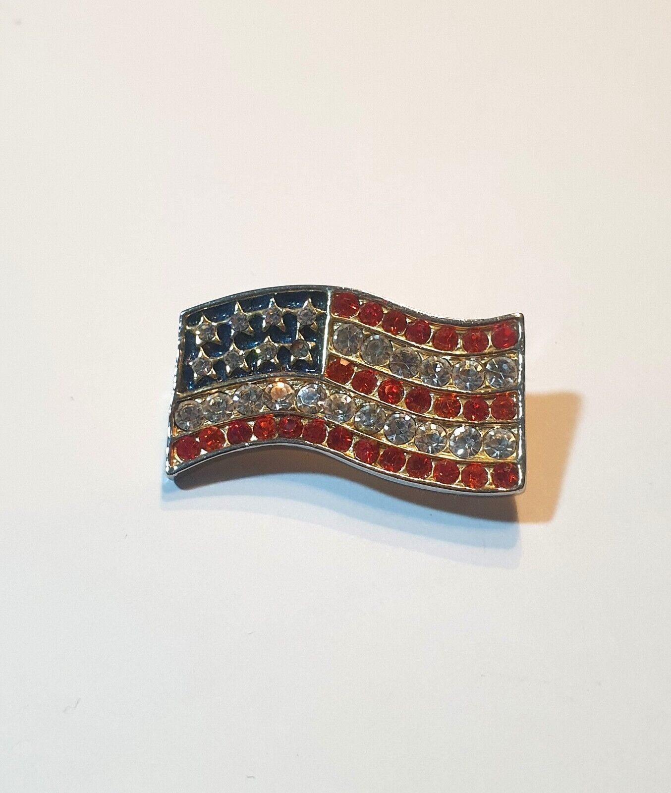 USA Flag Pin Brooch White Red Rhinestones Crystals Blue Enamel Gold Tone - $21.29