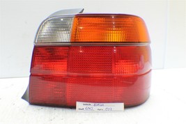 1995-1999 BMW 318i Hatchback Right Pass Genuine OEM tail light 19 6N2 - $41.71