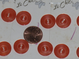 Le Chic Orange Pearlized Flat Buttons 12 Unused on Card - £7.74 GBP