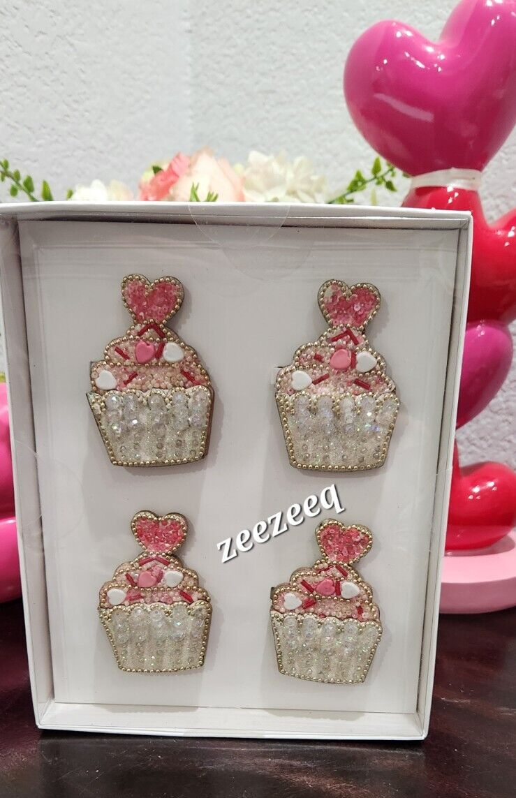 TAHARI VALENTINES DAY PINK CUPCAKES HEARTS BEADED NAPKIN RINGS SET OF 4