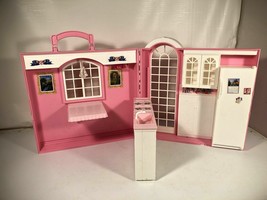 Barbie Feliz Familia Grandmas Cocina Htf Raro Rosa Versión Pliegue Encen... - £46.62 GBP